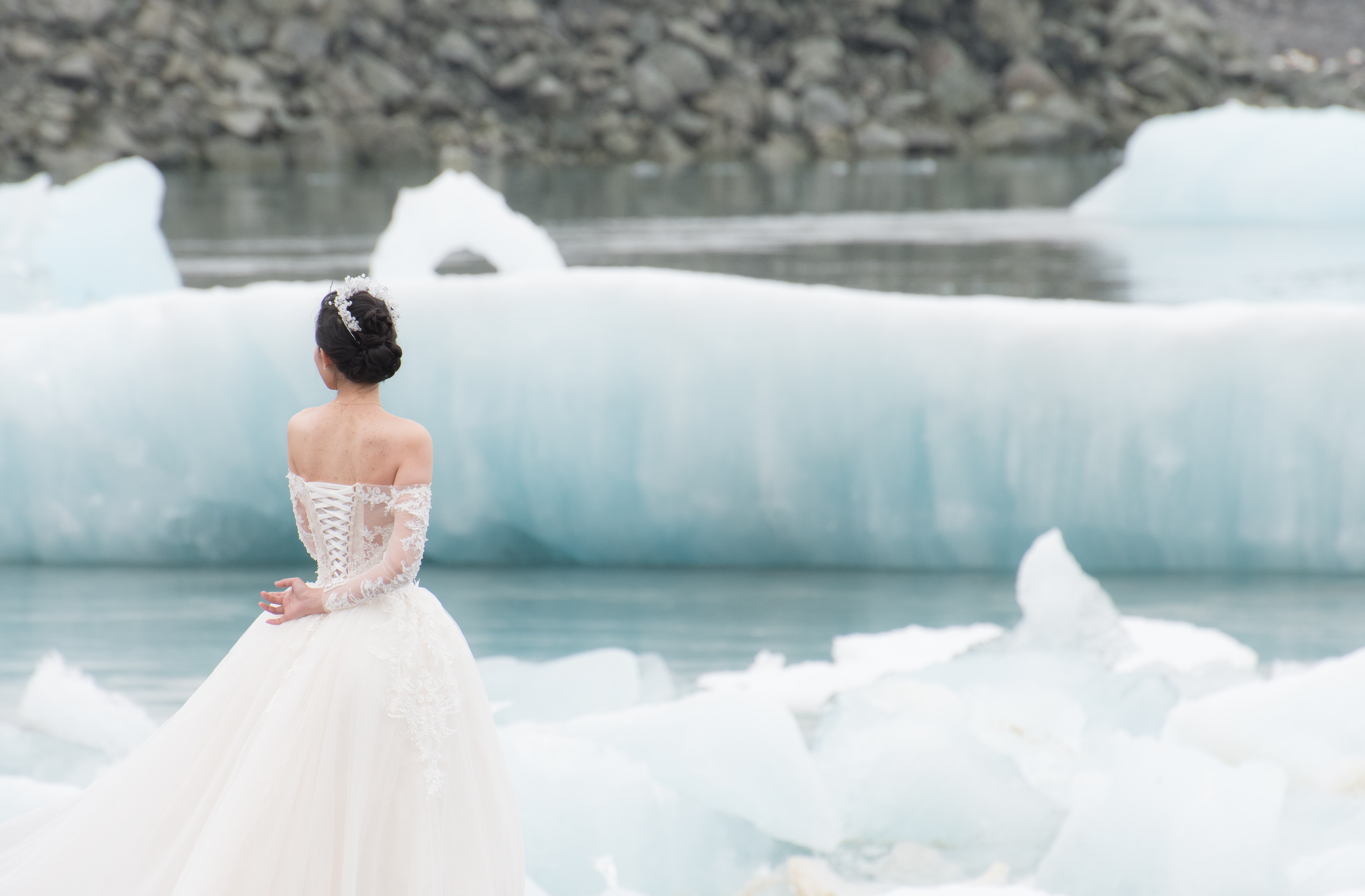 A Bride Wearing a Winter Wedding Dress | Winter Weddings